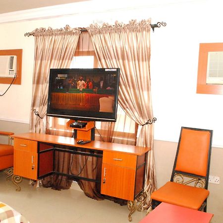 לגוס Aquatic Suites & Lounge מראה חיצוני תמונה