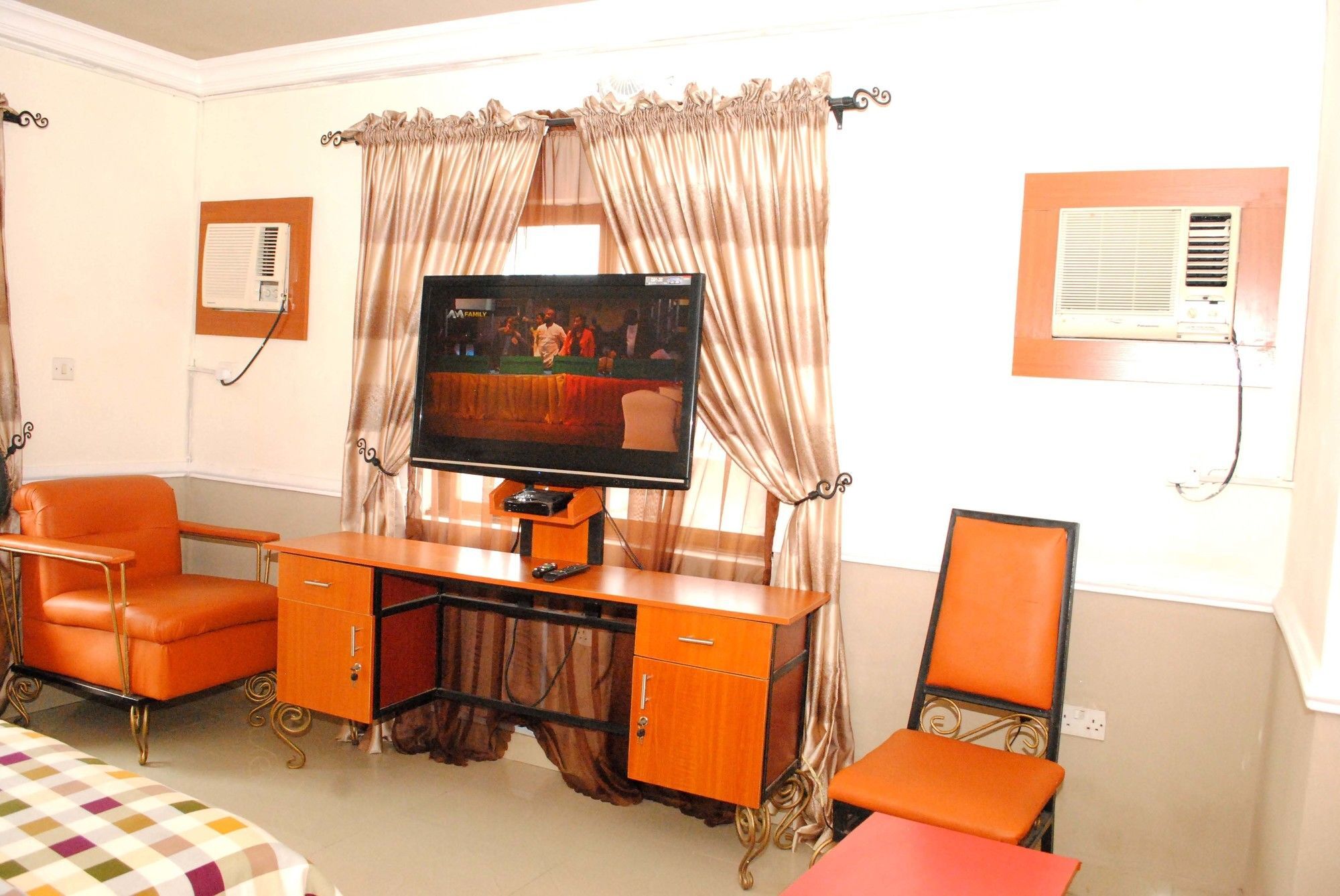 לגוס Aquatic Suites & Lounge מראה חיצוני תמונה