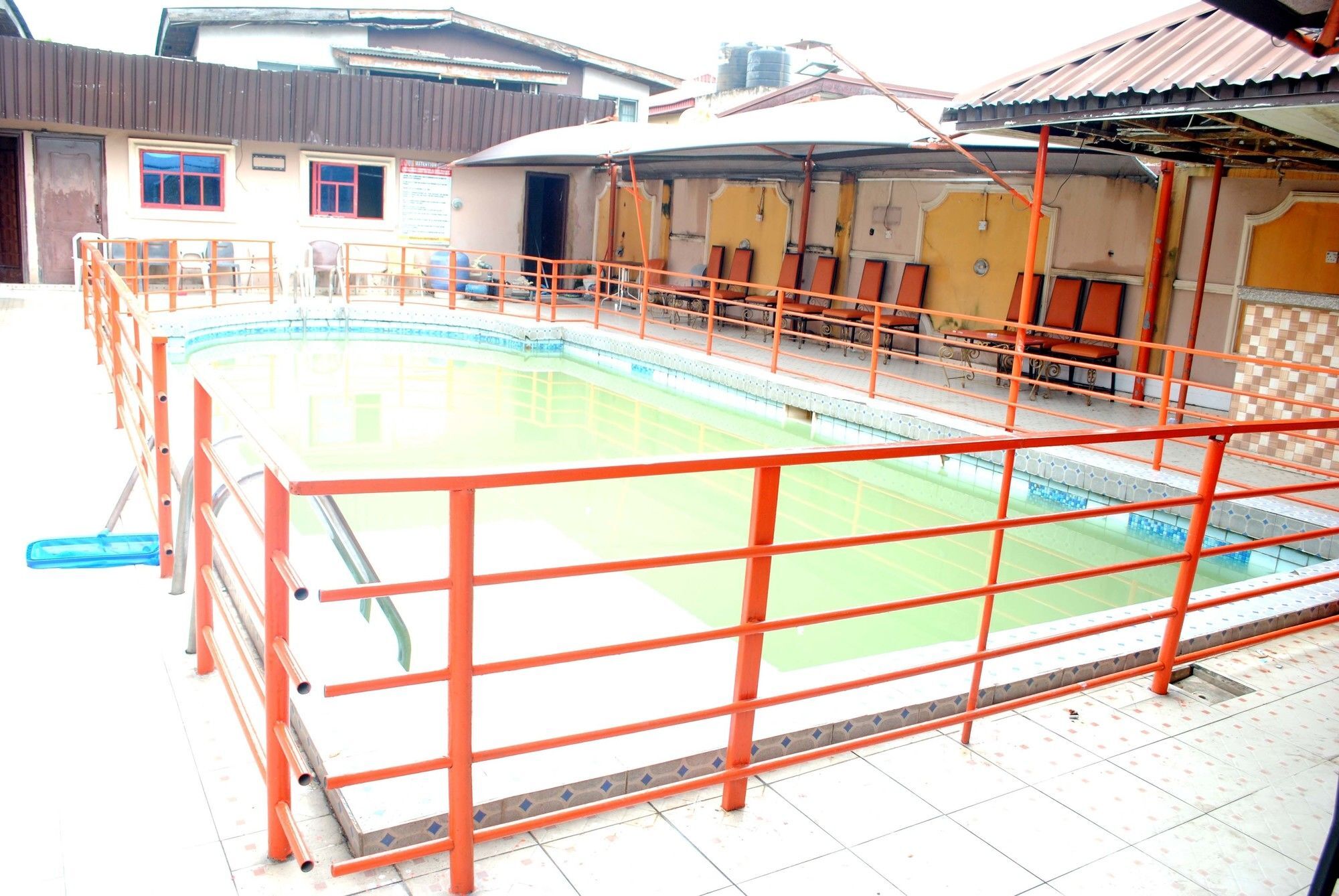 לגוס Aquatic Suites & Lounge מראה חיצוני תמונה
